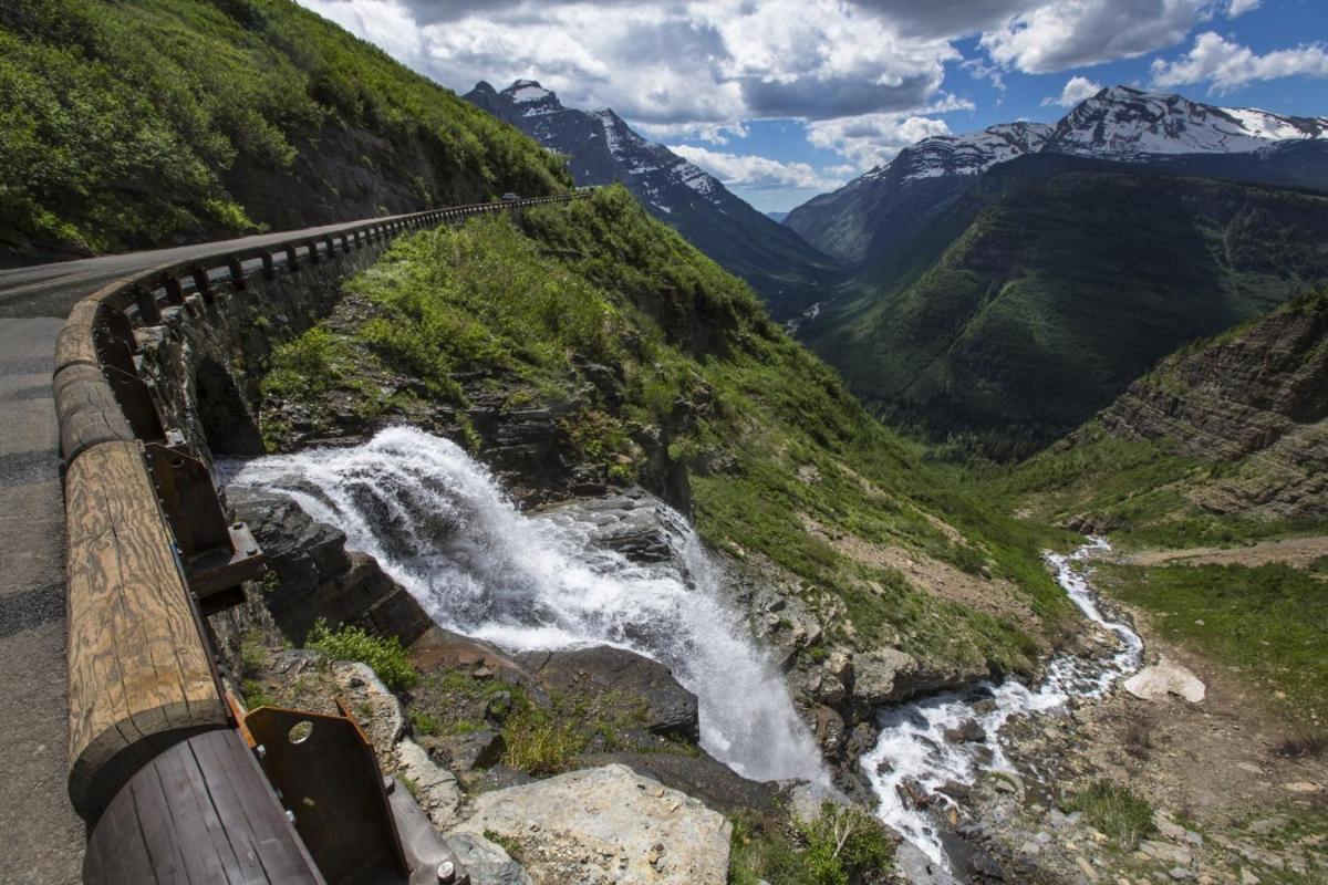 Newly Renovated @ Glacier Park Entrance, 4 E-Bikes, Ping-Pong, On Golf Course Vila West Glacier Exterior foto